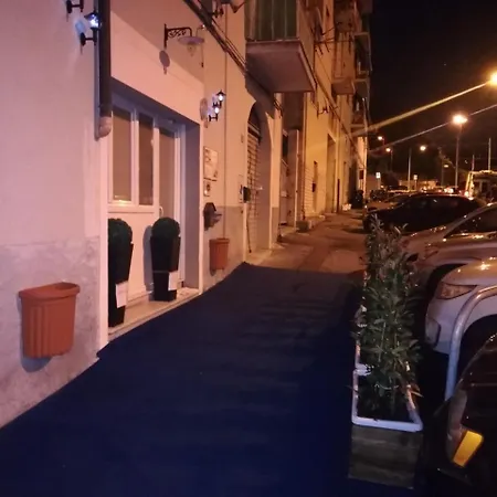 Le Mie Stelle Гостьовий будинок Ла-Спеція